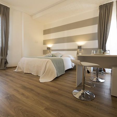 Suite Simonetta Sarzana Exteriér fotografie
