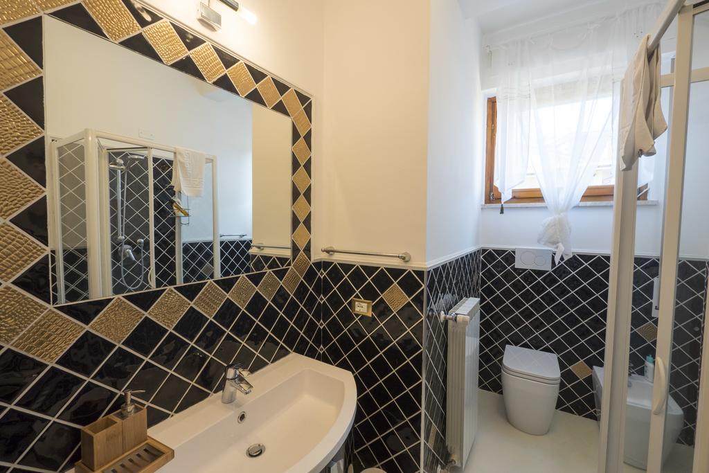 Suite Simonetta Sarzana Exteriér fotografie