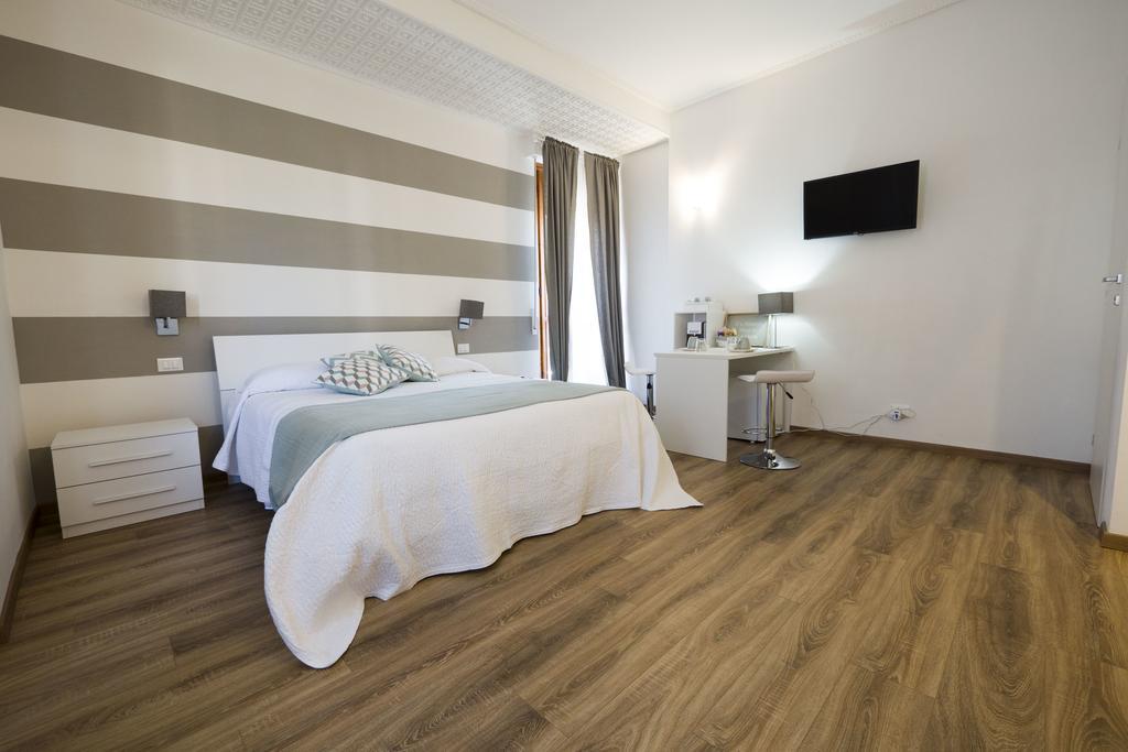 Suite Simonetta Sarzana Exteriér fotografie