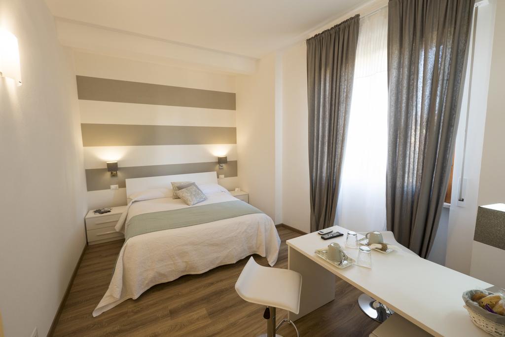 Suite Simonetta Sarzana Exteriér fotografie